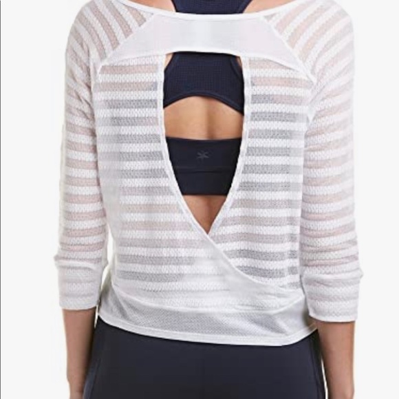 Splendid sheer drape 3/4 sleeve yoga top - Picture 2 of 5